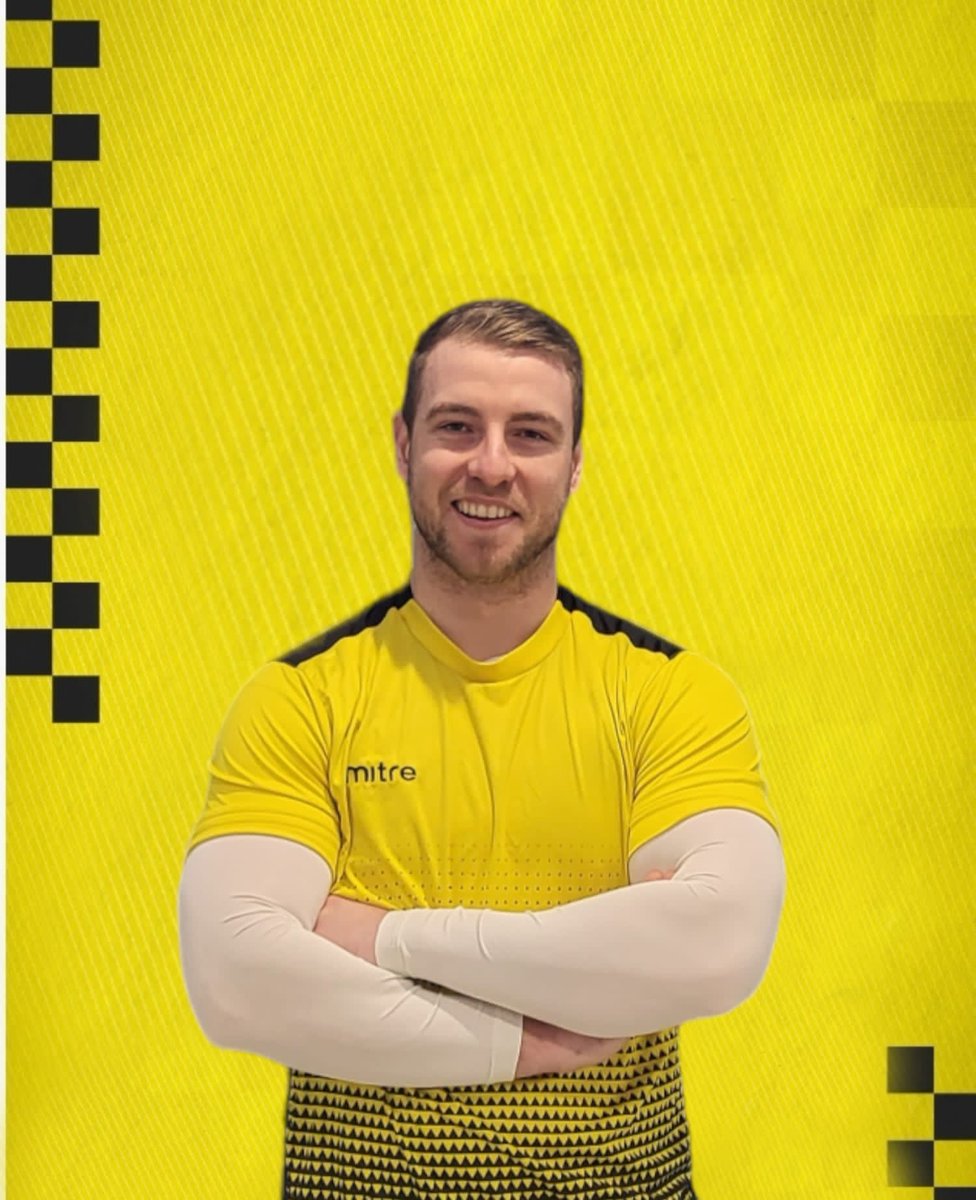 81’ - GOALLLLL AGAIN!! 2 in a minute for the yellows! Ball falls to Greenwell on the left and his shot is parried into the path of Mark who’s left footed volley finds the open net! A good couple minutes boys!

🟡4-0🔴