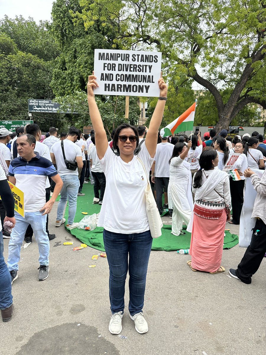 khedamba's tweet photo. It was hot, humid, and crowded.. but we all came together for Peace, Peace for Manipur. It's not for ME, I, but it is for Us!
We want Peace back!
#savemanipur #savemeitie #saveindia #amitshah #pmoindia @MeiteiAMA https://t.co/AIbplfWbYu