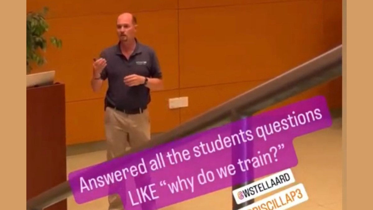 KUZOgroup's tweet image. ...and of course the crowd loved him. 😊 @Wouter_Stel #B360 #trainingthetrainer #inspiration #payingforward