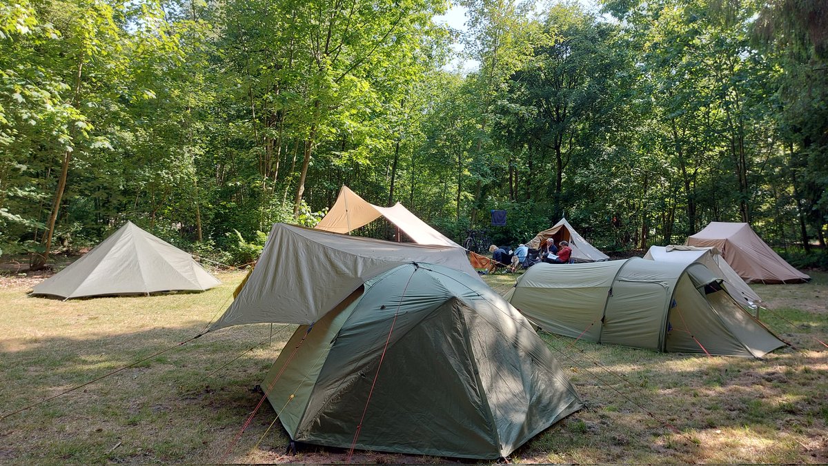 #kampeergeluk <a href="/HetGroeneBoekje/">Natuurkampeerterreinen</a> #Dassenburcht #kamperenbijdeboswachter