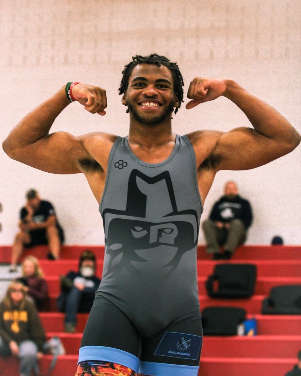 Smoky Hill Wrestling tweet media