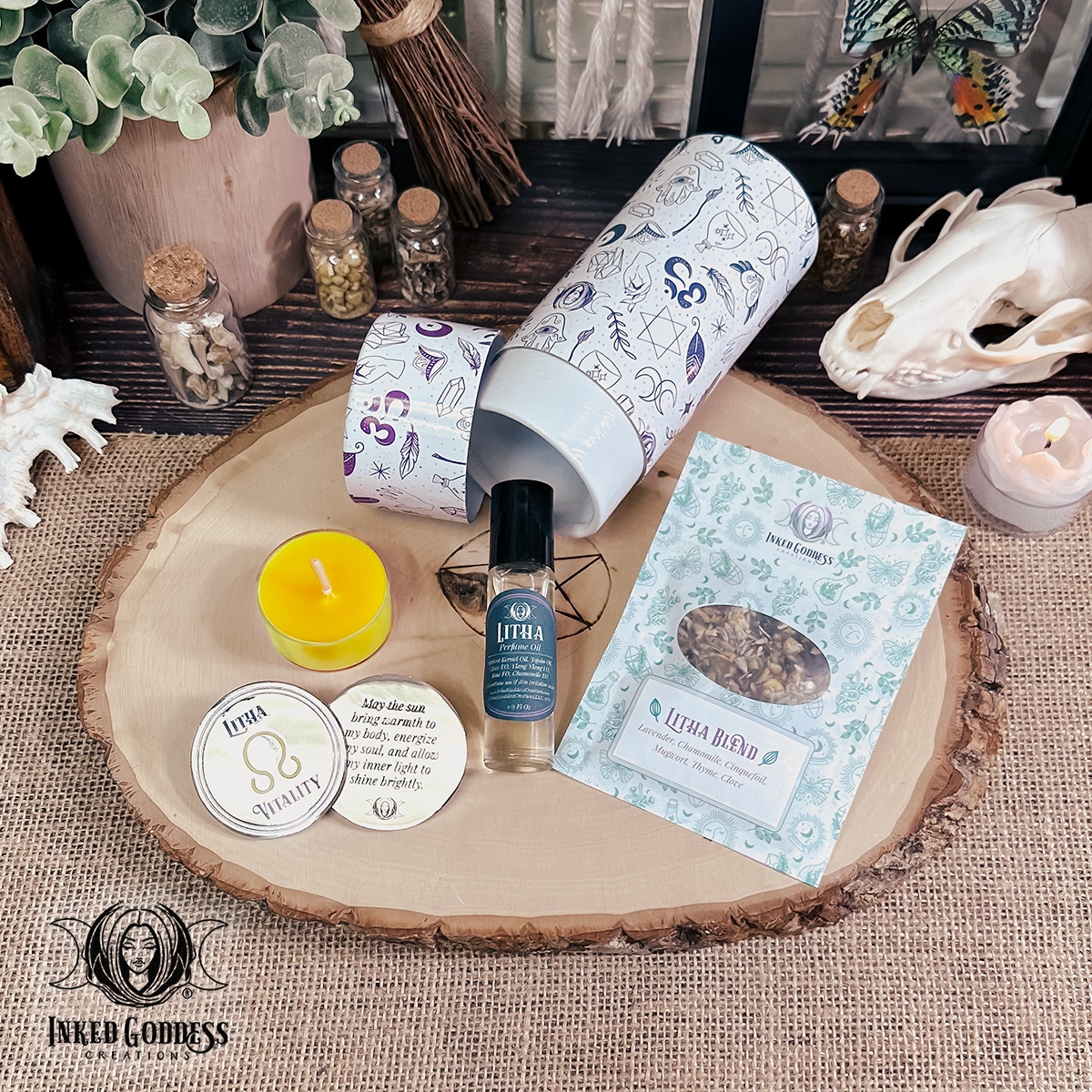 inkedgoddesshop's tweet photo. ~ New item! ~
Litha Sabbat Kit in Tube ~ $19.50
https://t.co/odTO5RDuGh
#Litha #SpellKit
The kit contains a Litha Ritual Coin, Litha Herbal Blend, Litha Perfume Oil, and a Litha Tealight in a blend of Rose, Orange, and Patchouli, all in a delightful tube container. https://t.co/CVThV0zViJ