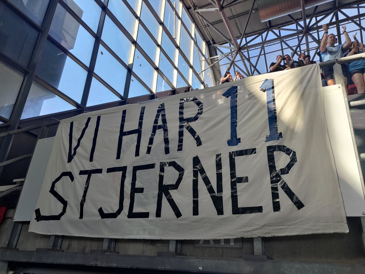 hestetifo's tweet photo. Vi ser jeres tre, og så hæver #Hestetifo og @RandersRejsning med...

#randersfc #sldk #fcklive #fckrfc #guldhest https://t.co/e9WbhYVvgO