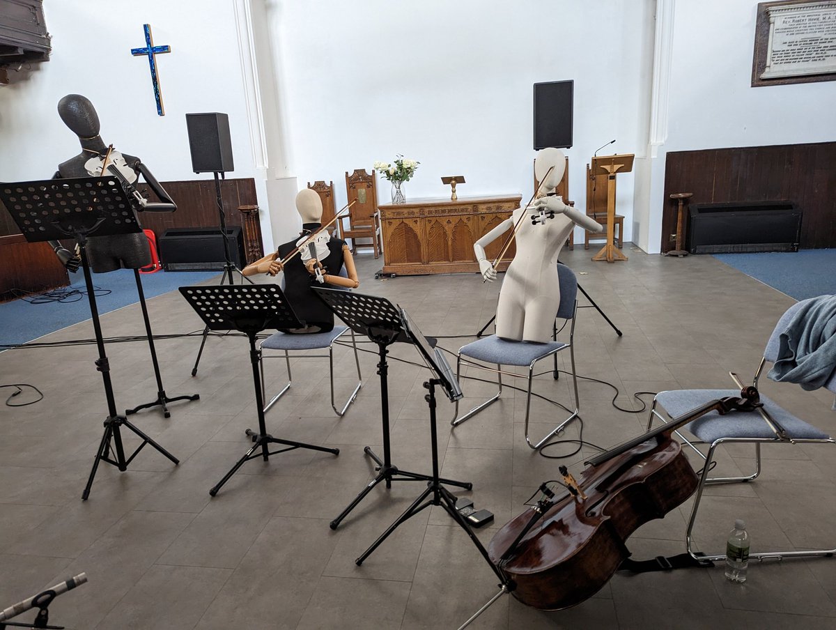 ExtendedStrings's tweet photo. @composergreer @LigetiQuartet @kevindcahill My colleagues for tonight never argue with me. It's great. https://t.co/n80A5hAaXR