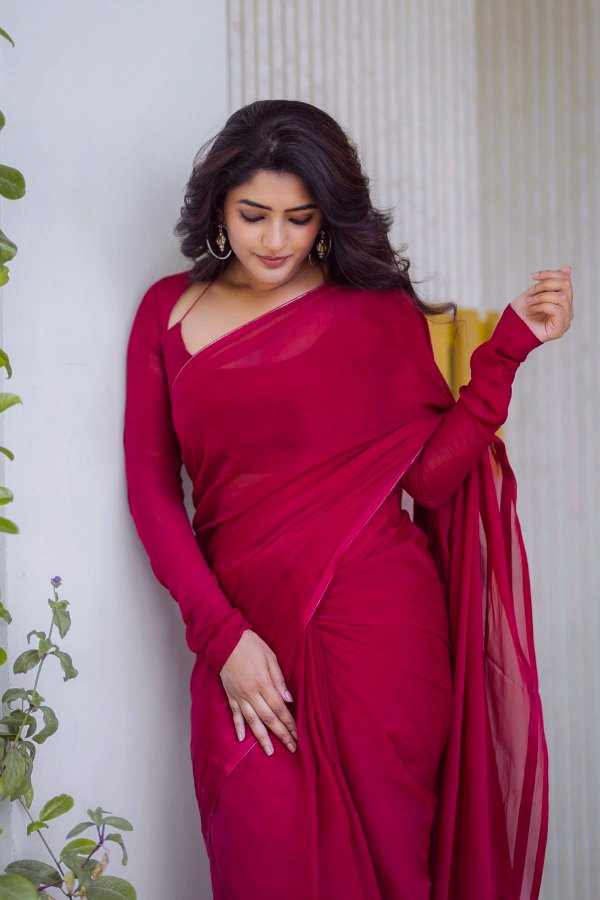 FxyXYmiaAAEd1Bs?format=jpg&name=900x900