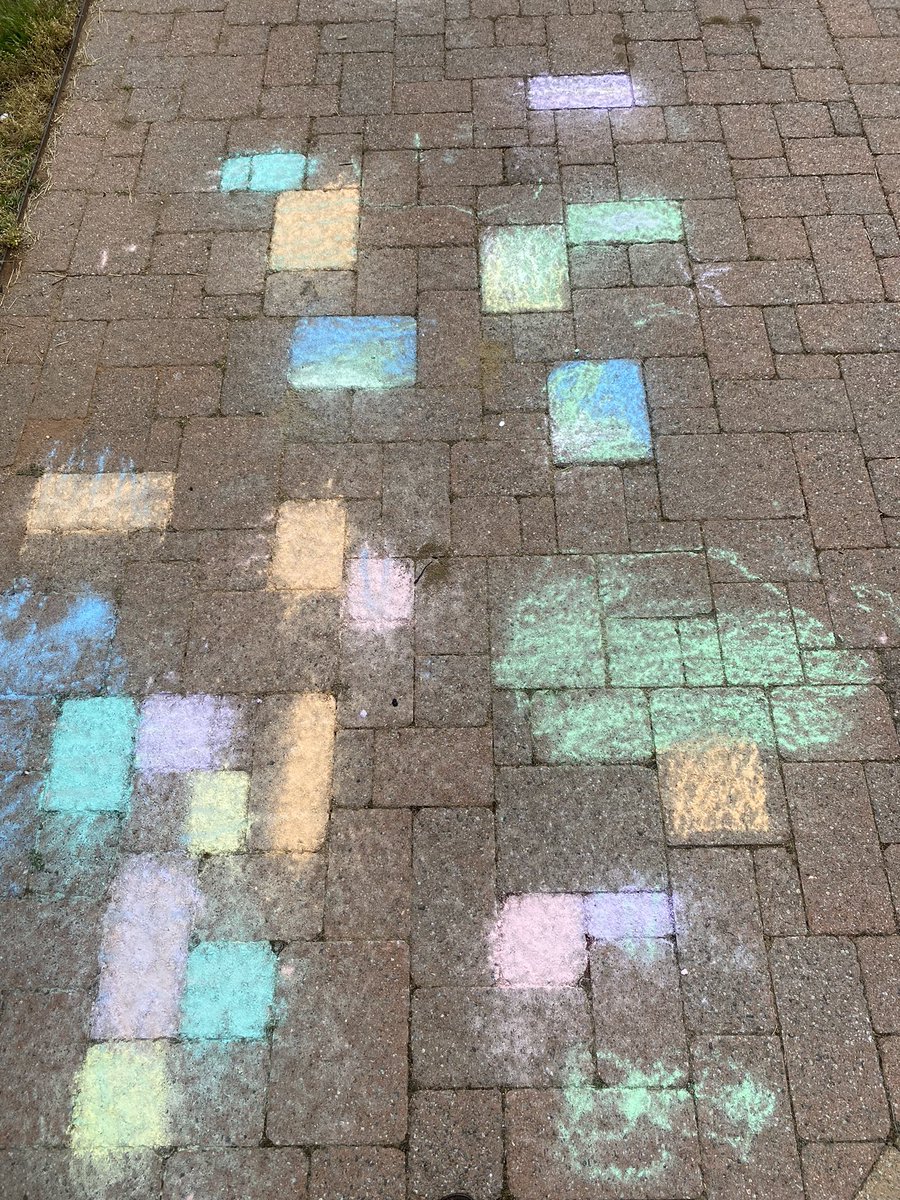 JuneIsLifeMonth's tweet photo. This is what non-ideologically captured children’s chalk art looks like in June. #JuneIsLifeMonth. Let innocent life live. https://t.co/fWufnBAi55