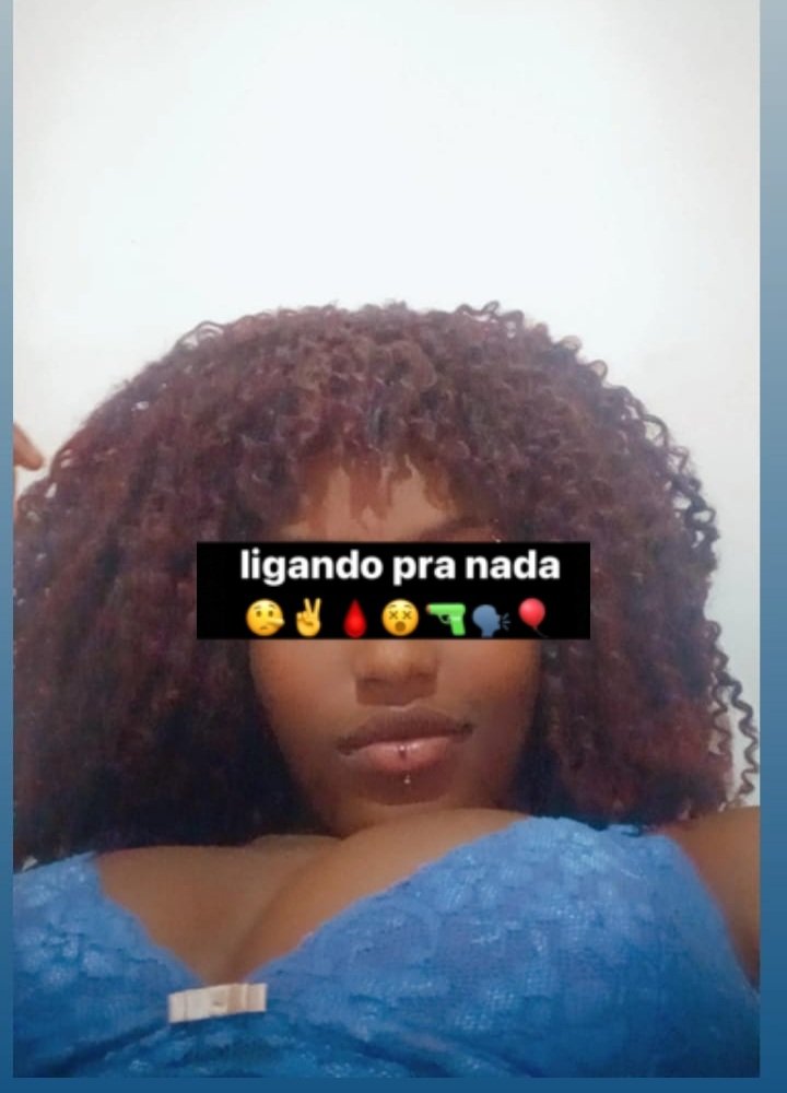 Mudei, amadureci,me afastei de muita gente. Alguns vão dizer que estou solitária. Mais  a verdade é que estou muito em paz....