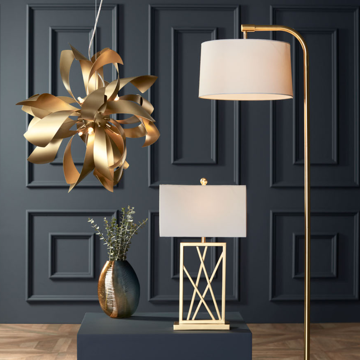 Golden hour 💛 #myLampsPlus

Shop gold lighting: bit.ly/3tbieDC

#PendantLighting #GoldPendantLighting #ArcFloorLamp #GoldFloorLamp #TableLamp #GoldTableLamp #HomeLighting #ModernLighting #GoldLighting