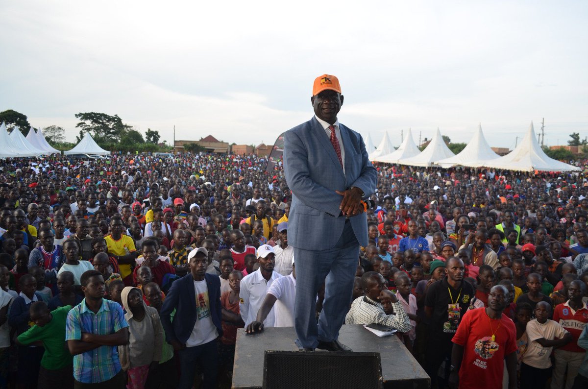 AhmedKayiira's tweet photo. The young generation is eager to support Gen @mkainerugaba  even in his absence.
Thank you Kayunga!!! https://t.co/o8PdMfeliO