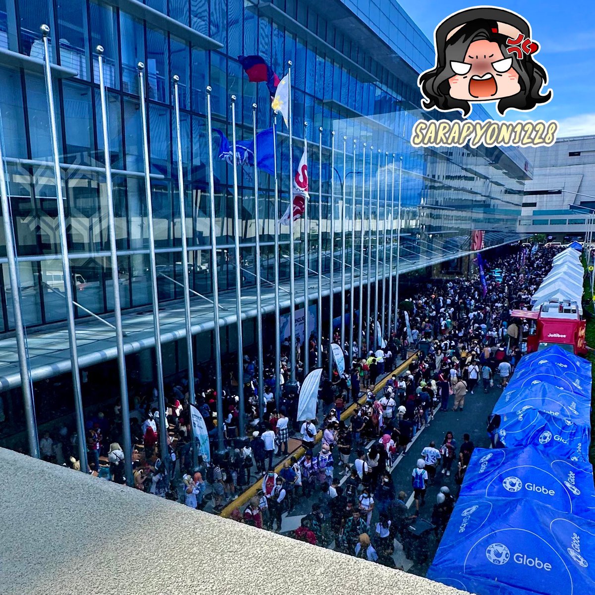 Sarapyon1228's tweet photo. [A THREAD] Let's talk about @CONQuestPHL #CONQuest2023 or more like #ConQueue2023 #SeeYouInTheLines 

I just want to share my sentiments since I got to experience the longest queue ever in my life. I'm not exaggerating but it is. https://t.co/8yW4rVACrz