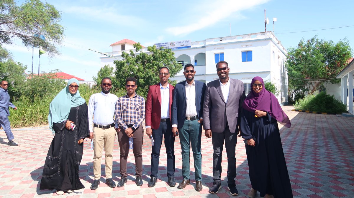 Nomadilab's tweet photo. Huge thank you to the wonderful teams we met today at the Puntland Ministry of Health in Garowe! Huge thanks to Director General Dr. Mohamed Mohamud &amp; @AkramCartan4 for your warm welcome and partnership. #NomadiLab https://t.co/Fds8FjXw4m