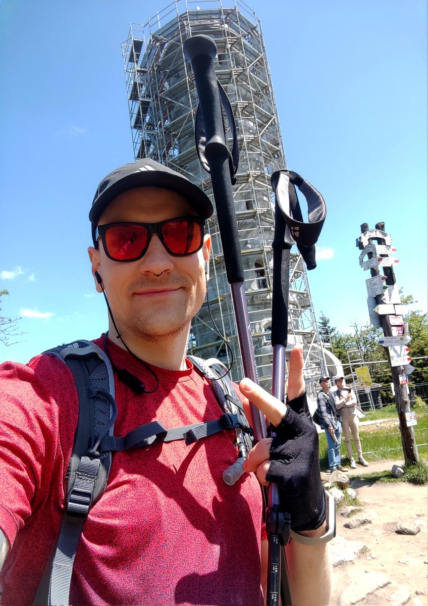 Mikolaj Tomczak 🛸 tweet media