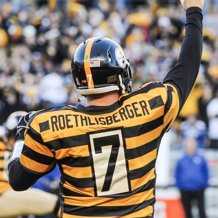 JBaileyNFL's tweet photo. IMO, this Ben Roethlisberger performance vs the Colts in 2014 is the best performance by a QB in NFL history 

🏈40-of-49
🏈522 yards
🏈6 TDs
🏈0 INTs
🏈82% completions
🏈150.6 passer rating

#HereWeGo https://t.co/bWDZB7GCoT