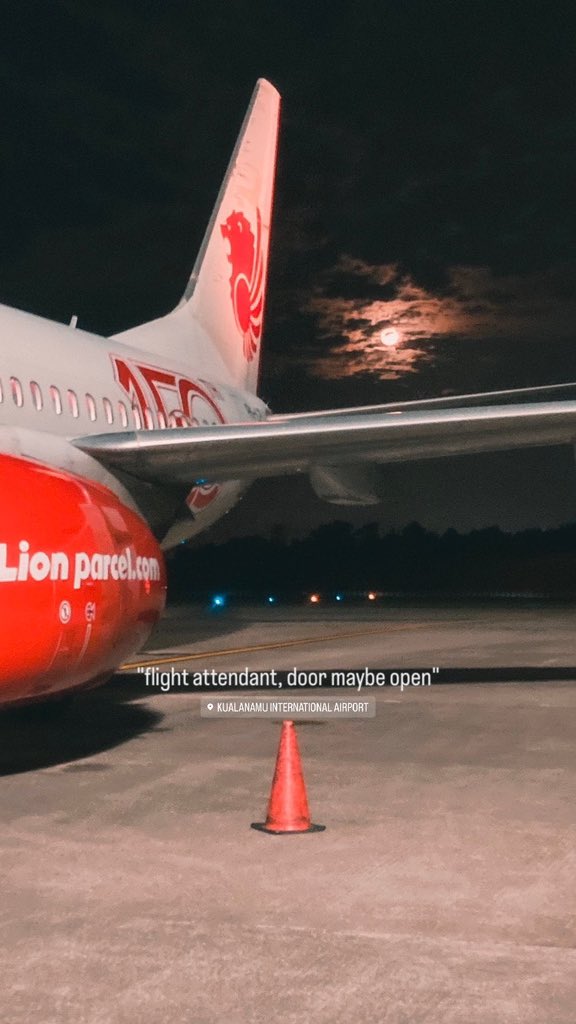 Glewer's tweet image. 