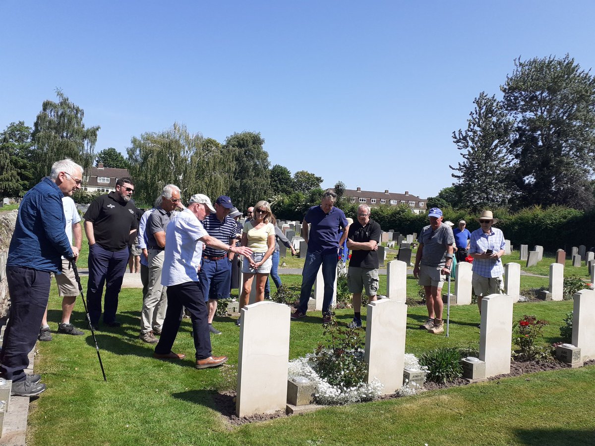 SandraEoHoWest's tweet image. A great get together for @CWGC West 2 #EOHO volunteers at St Martin's Church, Hereford. Even the vicar joined our special talk by SAS veteran Joe who talked about the men he served alongside who now lie buried in the churchyard