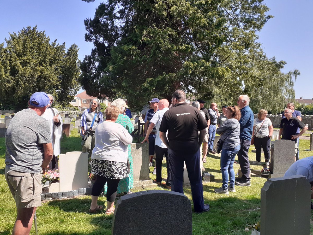SandraEoHoWest's tweet image. A great get together for @CWGC West 2 #EOHO volunteers at St Martin's Church, Hereford. Even the vicar joined our special talk by SAS veteran Joe who talked about the men he served alongside who now lie buried in the churchyard