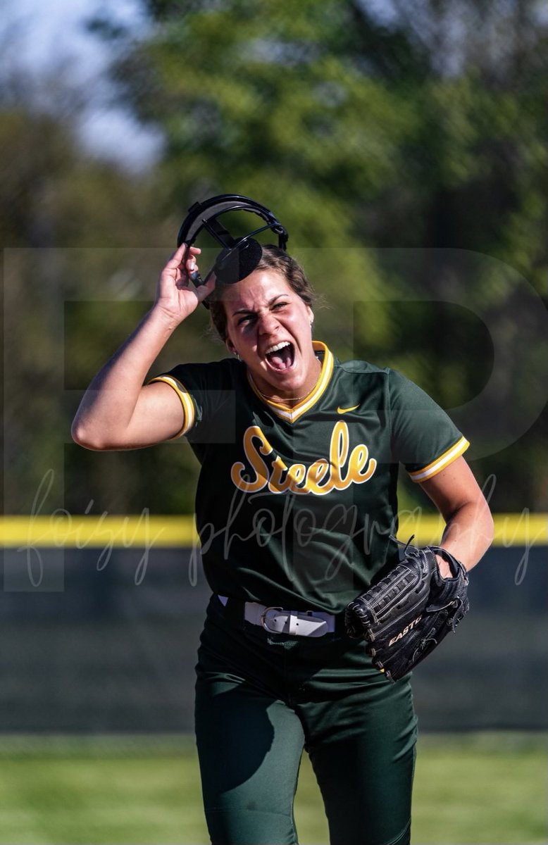 Amherst Softball tweet media