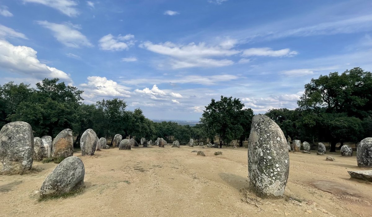 Stonehenge, Évora-style.