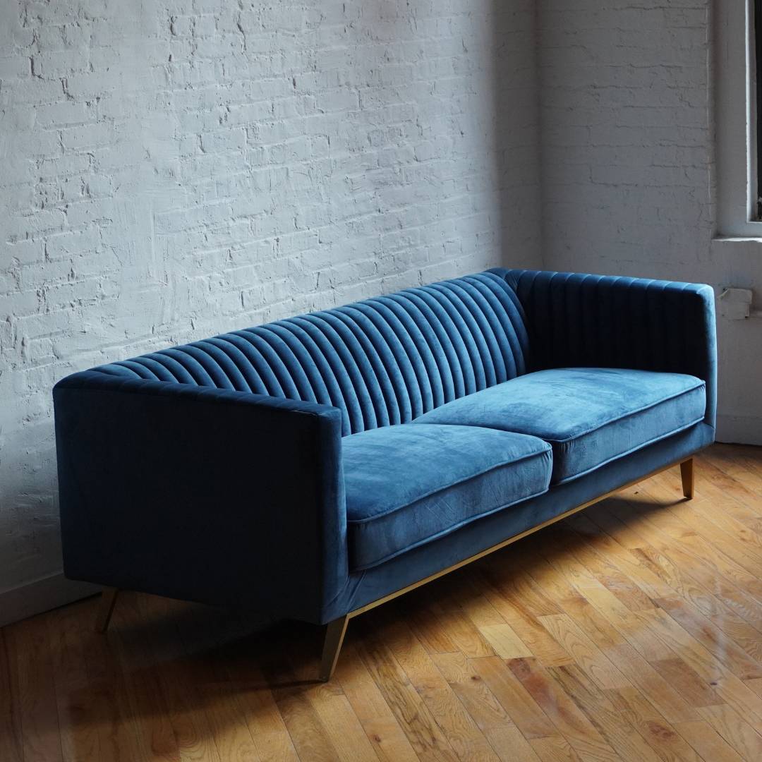BrooklynSpaceCo's tweet photo. Plush cushions, clean lines and a contemporary design make Stately in navy blue velvet perfect for any modern living room.

In stock and available for 5-7 day delivery. https://t.co/Y77Zarj659