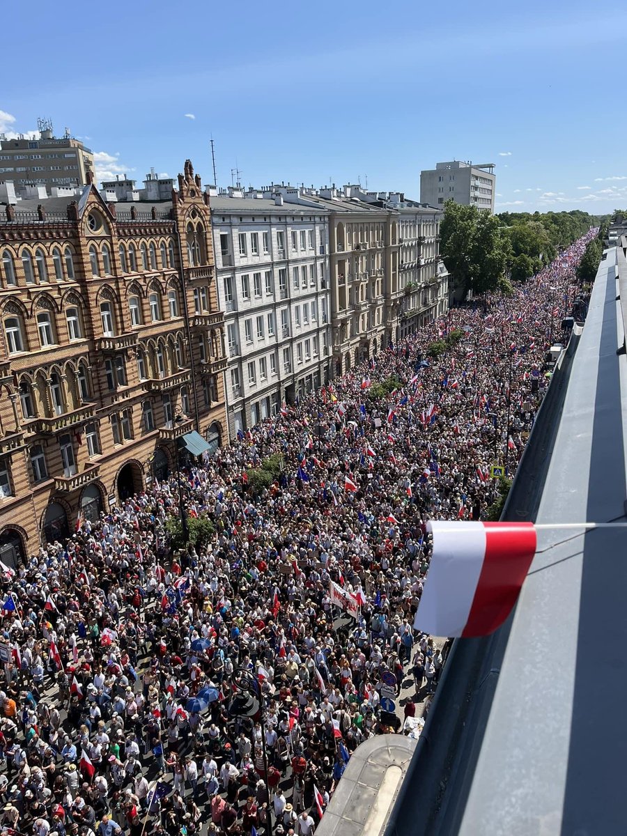 Było nas dziś 500 000🇵🇱 
Dziękuję!