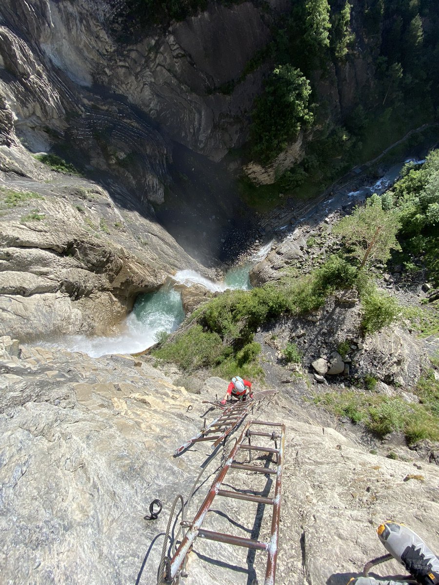 asier_96's tweet photo. 💦 Via Ferrata cascada de Sorrosal 💦 #viaferrata #Broto #Huesca https://t.co/A6FJPbZ309