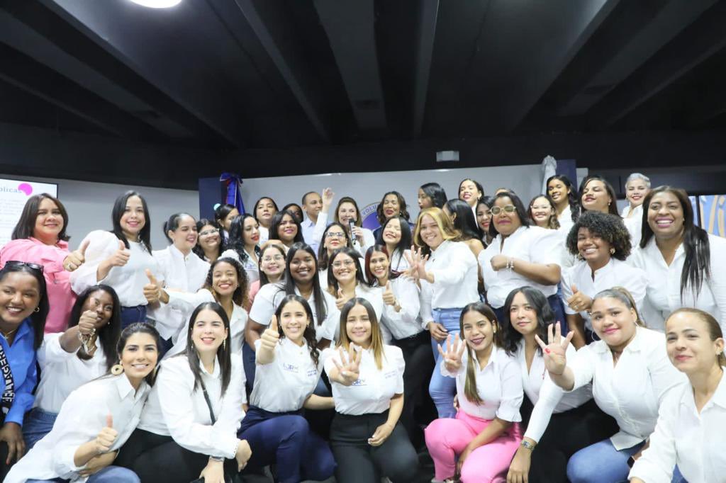 ¡Hey! Esperamos que estén listos y listas para la avalancha de fotos y agradecimiento que estamos preparando para todos ustedes, por el masivo apoyo demostrado ayer en nuestro gran #PrimerEncuentroNacional de las #MujeresJovenes <a href="/JRM_OFICIALRD/">Jrm_ oficialrd</a> <a href="/PRM_Oficial/">PRM</a>