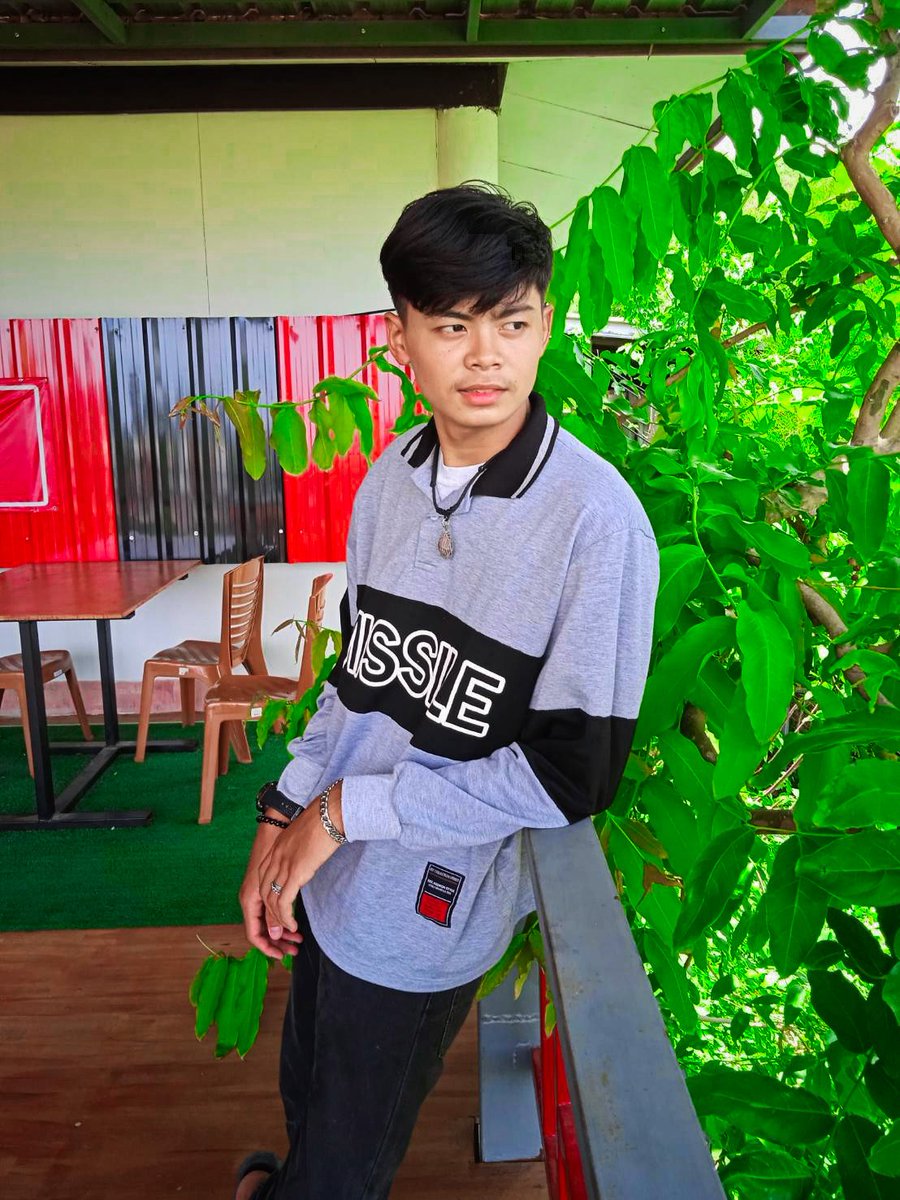 อาร์ท tweet media