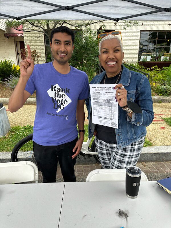 🗳️@ankitjaindc from @RankTheVoteDC is with Proposer @LisaDTRice today at @openstreetsdc in #Ward5 on 12th St. NE. Stop by & say hi!