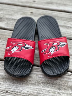 Our home town Bucyrus is getting in on the action with these sweet “B” slides!

#customslides #customclogs #promotionalproducts #promo #swag #spiritwear #teamapparel #teamgear #fundraisingideas #fundraiser #customsandals #customslidesandals #teamslides