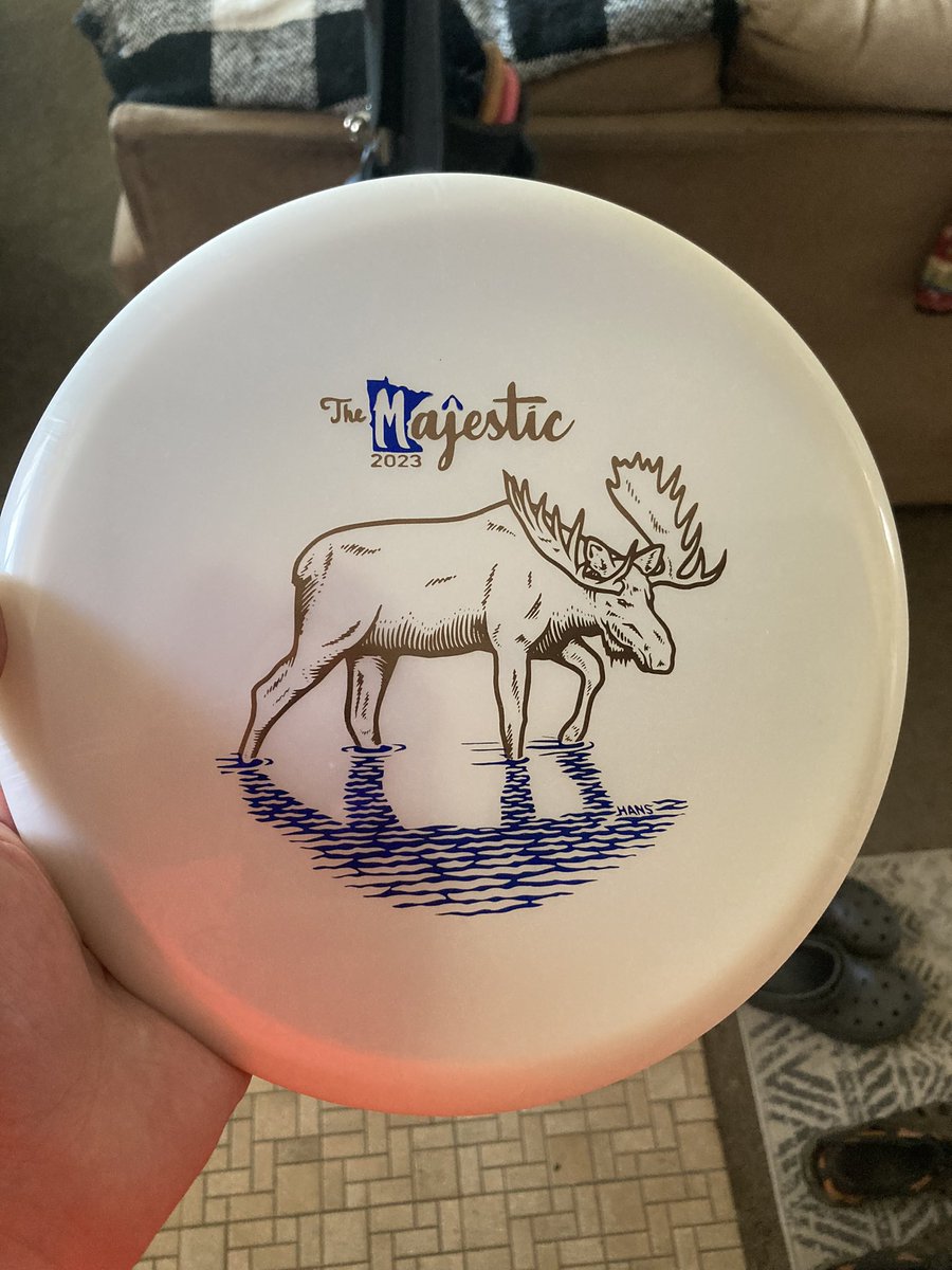 rEvolveDiscGolf's tweet photo. Beautiful MN Majestic stamp this year from @AirbornDiscGolf.

#DiscGolf https://t.co/3Cyr43SW14