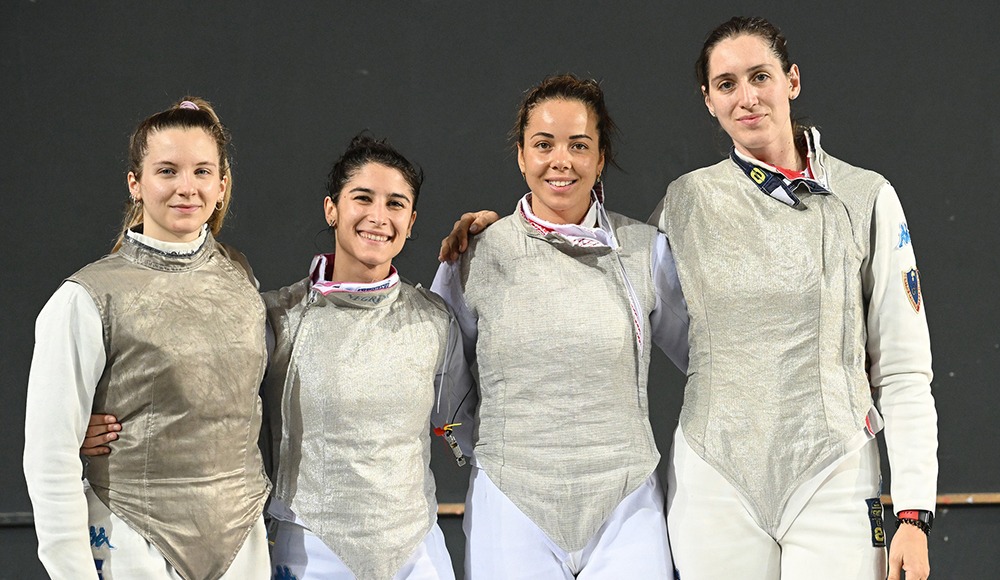 Italia seconda a Tbilisi! 🥈

Magnifico podio per il fioretto femminile nella prova a squadre di Coppa del Mondo in Georgia! 🇬🇪

Per le azzurre un altro passo avanti nel percorso di qualifica olimpica verso Parigi 2024!

👉bit.ly/3N9s7vw

@Federscherma #fencing
