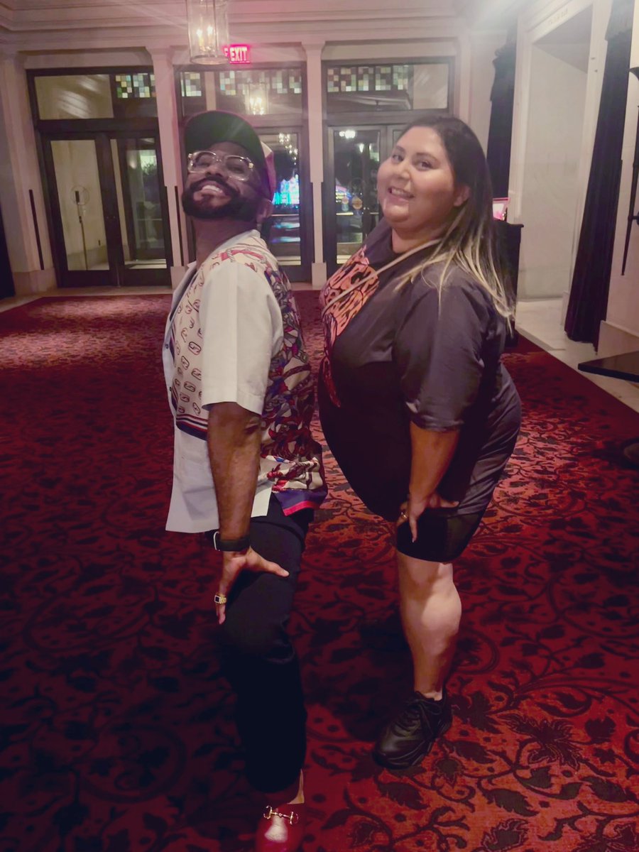 AliciaCee's tweet photo. #IYKYK #PreeshPose ❤️ @philsmeeze https://t.co/OURBt1Rvy7