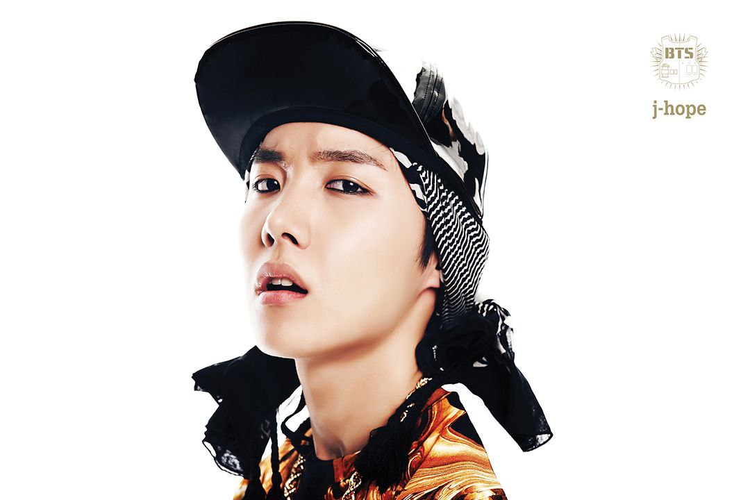 WORLDMUSICAWARD's tweet photo. #jhope aka #Hobi joined #BTS 10 years ago today! He is not only a hugely talented singer and performer but also a top producer, and has been writing songs since 13 with 136 credits with the KOMCA! He is the most followed Kpop Male Soloist on Spotify and the most loved member within the group for his kind nature, adorable smile and loving personality. Happy 10th Anniversary to sweet Hobi! 👏👨‍🎤🎂🔟🔥👑💜
#10YearsWithjhope
10 YEARS WITH HOPE