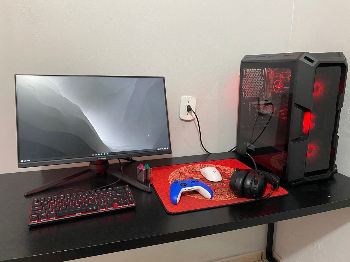 PROGamingSetups's tweet photo. setup do @MarcoSantin7 https://t.co/ES9zkvqMlU