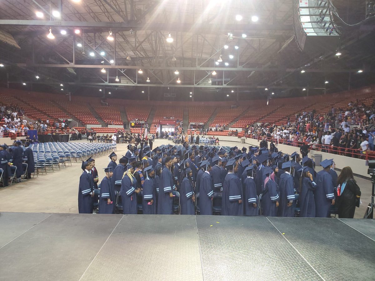 Congratulations @SterlingRaider class of 2023! Do not let what you cannot interfere with what you can do. @GPonceHS @JoeChandlerHISD