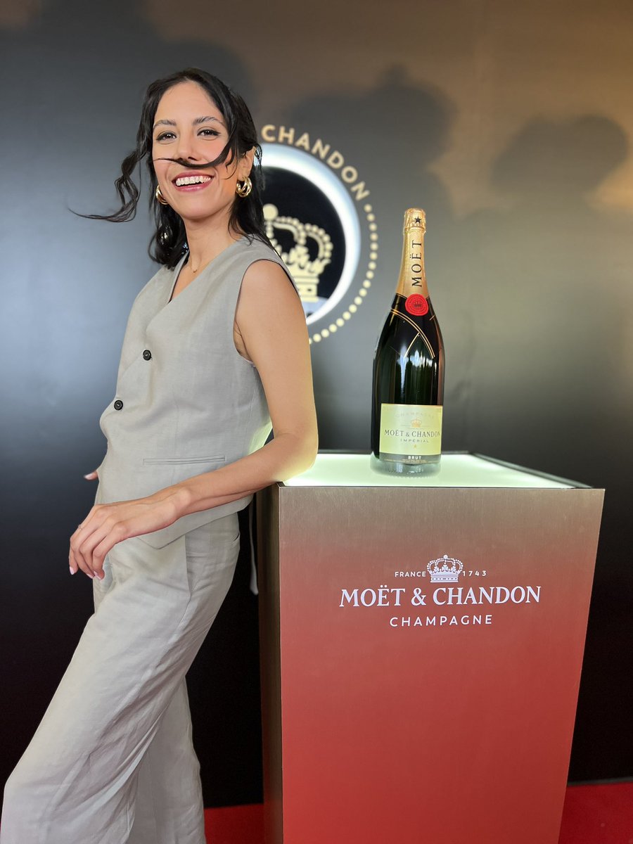GabyMeza8's tweet photo. Se pasó por la alfombra roja del #FICG 🫶🏼💚 Gracias Moet&Chandon por la invitación. #toastforacause
También ya pude ver #AsteroidCity , mucho que hablar al respecto. https://t.co/o8UnKY4tWz