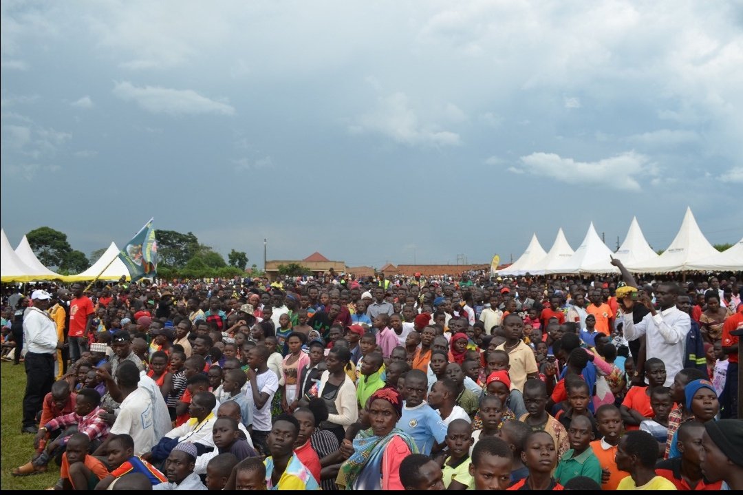 MarachaMK2026's tweet photo. The beautiful p'ple of Kayunga have shown their love to Gen @mkainerugaba by turning up in big numbers. Thank you, Hon. Mawanda, @BalaamAteenyiDr &amp; the entire MK Army team for the wonderful organisation. No one will survive MK 2026 tsunami! @AndrewMwenda @DaudiKabanda @MKatungi https://t.co/NhbeerY0wM