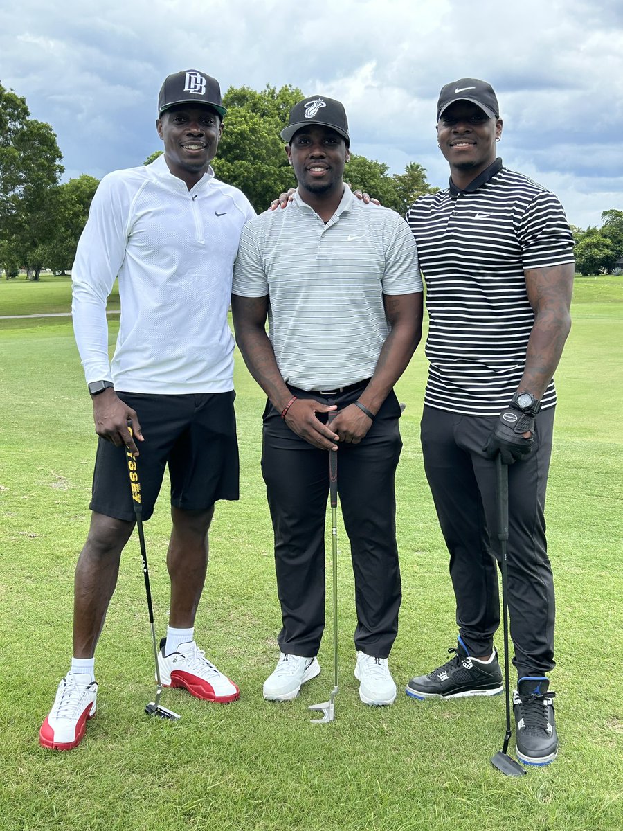cscpanthers's tweet image. Thank you to our CSC Alumnus @DariusJButler ,brothers, (Stormy &amp;amp; Denzel also former Panthers) and friend, Rory, for participating in our Panther Golf Classic. @espn #ONCEaPantherALWAYSaPanther