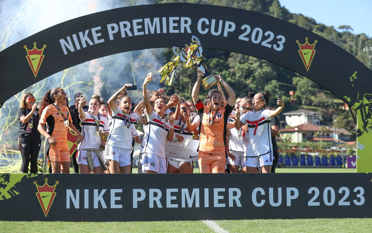 Capitã do São Paulo na conquista da Nike Premier Cup Sub-17