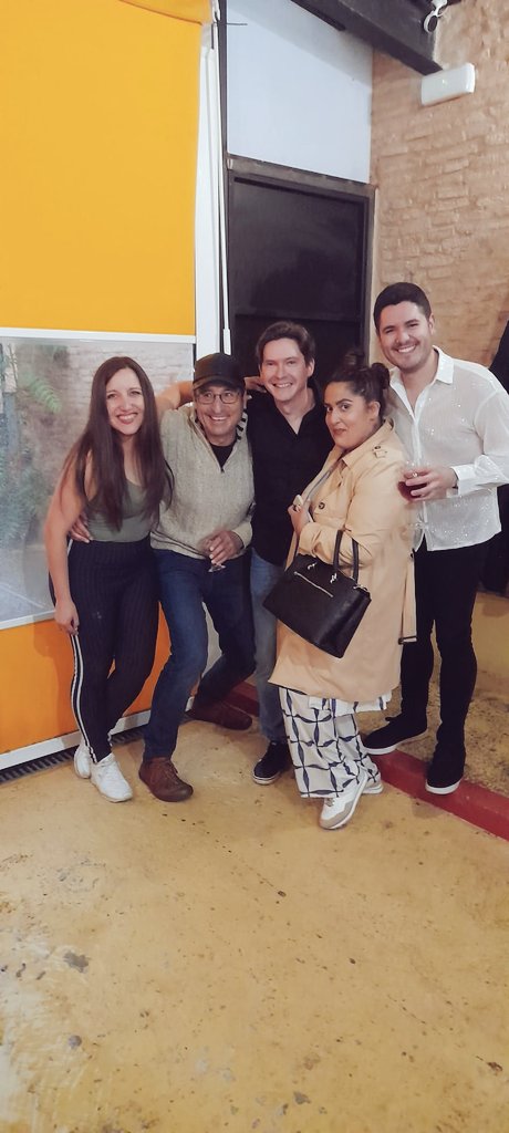 JBC_and_thecity's tweet photo. Gracias Gracias Gracias ♥️
Con Carmelo Gómez, Javier Bermejo, Carmen Oveja, Elisa 'la peligro' y yo. Post reestreno de 'El hombre que tú necesitas'. Ha salido genial 🙏💖 https://t.co/HQEQfkH3u1