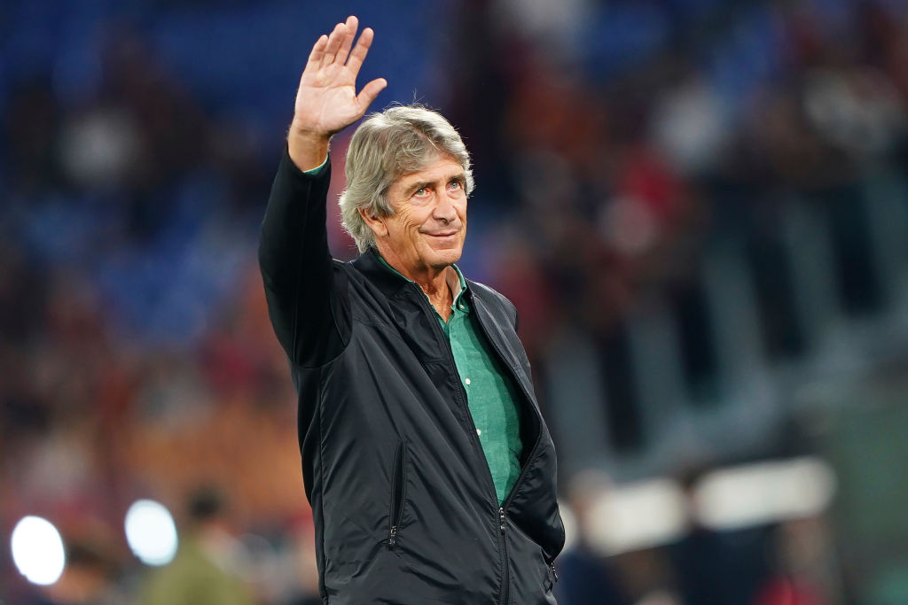 InfoRBB's tweet photo. Tres temporadas consecutivas metiendo al equipo en Europa y alcanzando los 60 puntos.

Le doy más mérito a la de este año por todas las circunstancias que han rodeado al equipo (lesiones, expulsiones, ventas...)

Lo de Manuel Pellegrini es para ponerle un monumento. https://t.co/cyb1xlG6d2