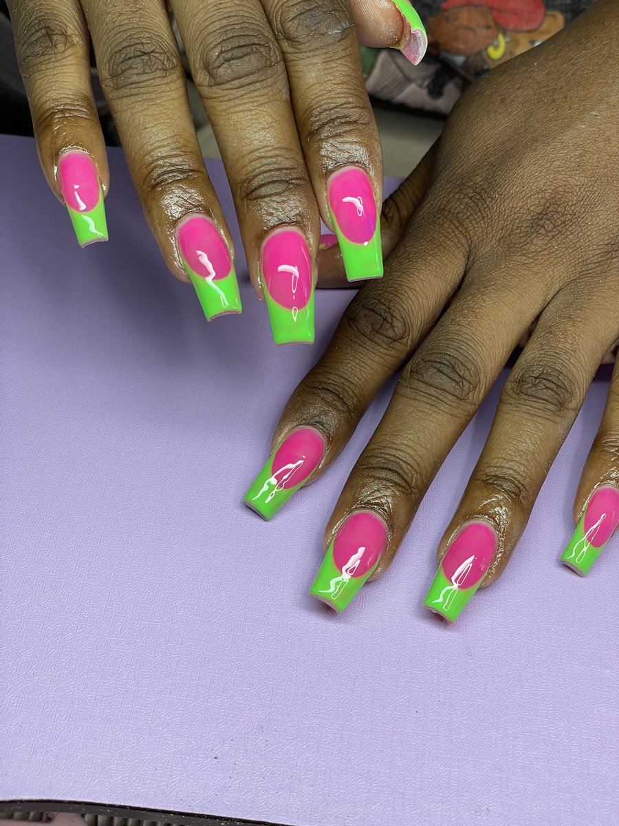 TeronaGlam's tweet image. 🩷💚

@terona.glam on IG 🩷💚

#baltimorenailtech #baltimorenails