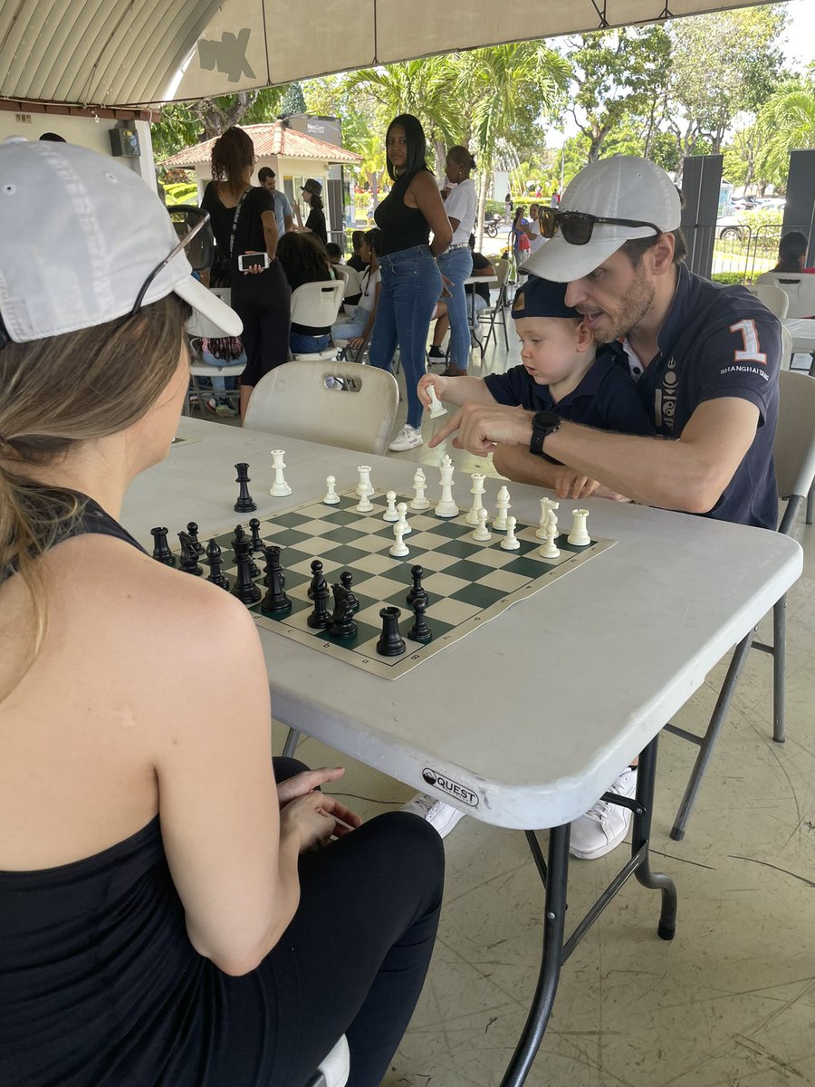 Chess Logistic tweet media