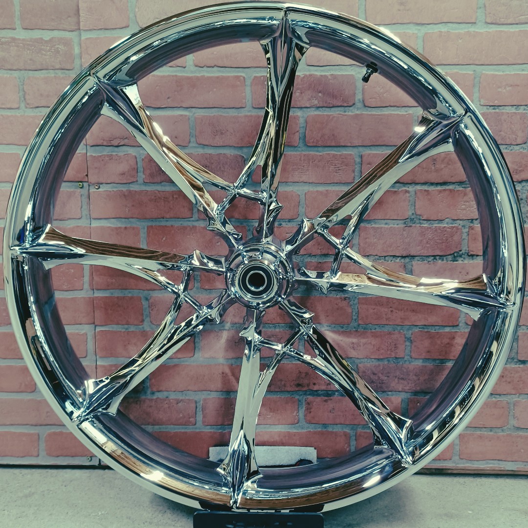 30' 3D chrome Cutlass. Who wants one of these?
•
#smtwheels #ridewiththebest #bagger #bikelife #harleydavidson #harley #westcoast #eastcoast #love #motorcycle #motorcycles #motorcyclelife #batwing #beautiful #happy #shark #topshelf