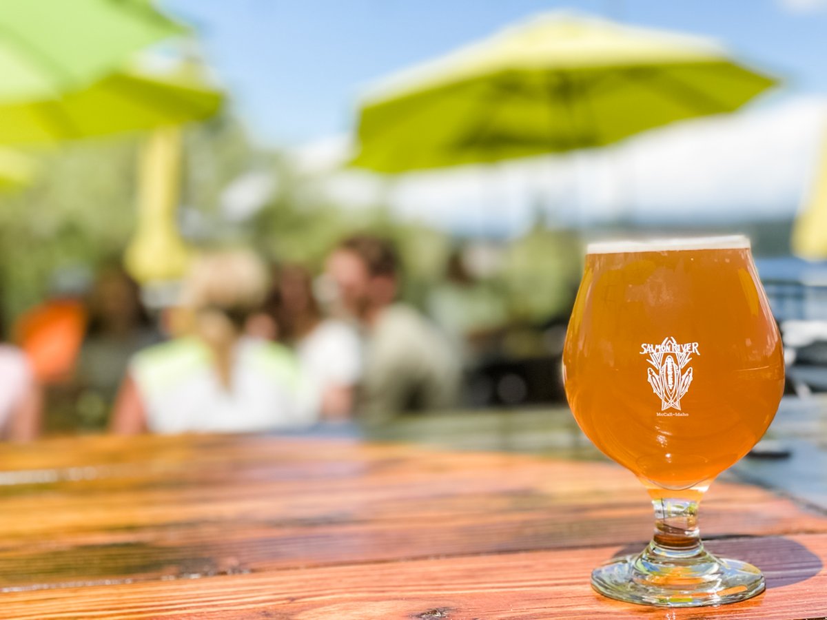 SRBBrewing's tweet image. Congrats to our brewers for their wins at the NABA 2023 International Beer and Cider Awards!🏆🍻

🥈Silver for Blonde Sabbath
🥈Silver for Buzz Buzz
🥉Bronze for Fairy Dust

#NABA #NABAAwards #BuzzBuzz #FairyDust #BlondeSabbath #WhereBeerLoversMigrate