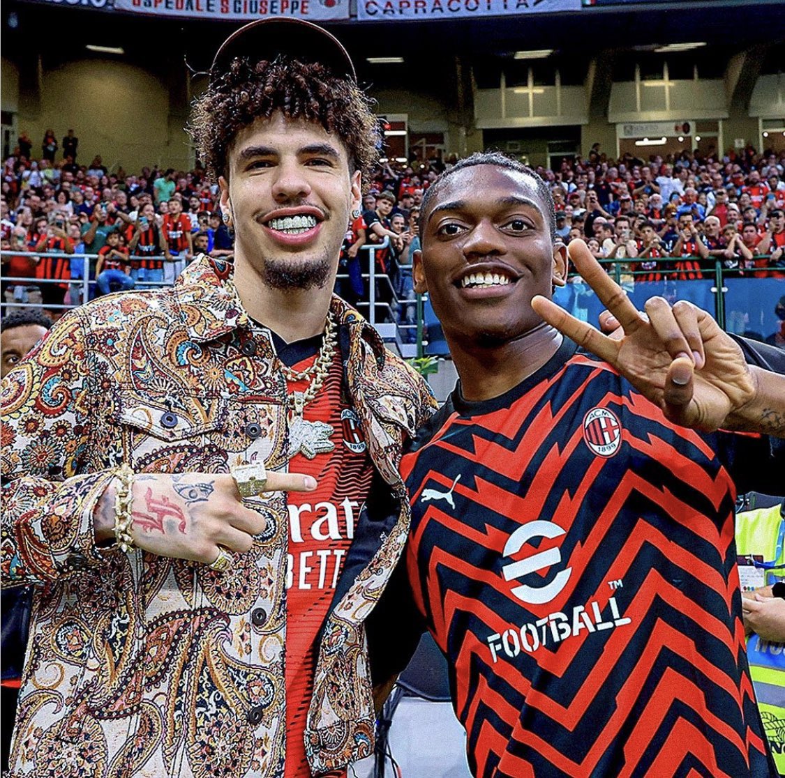 LaMelo Ball 🤝 Rafael Leão