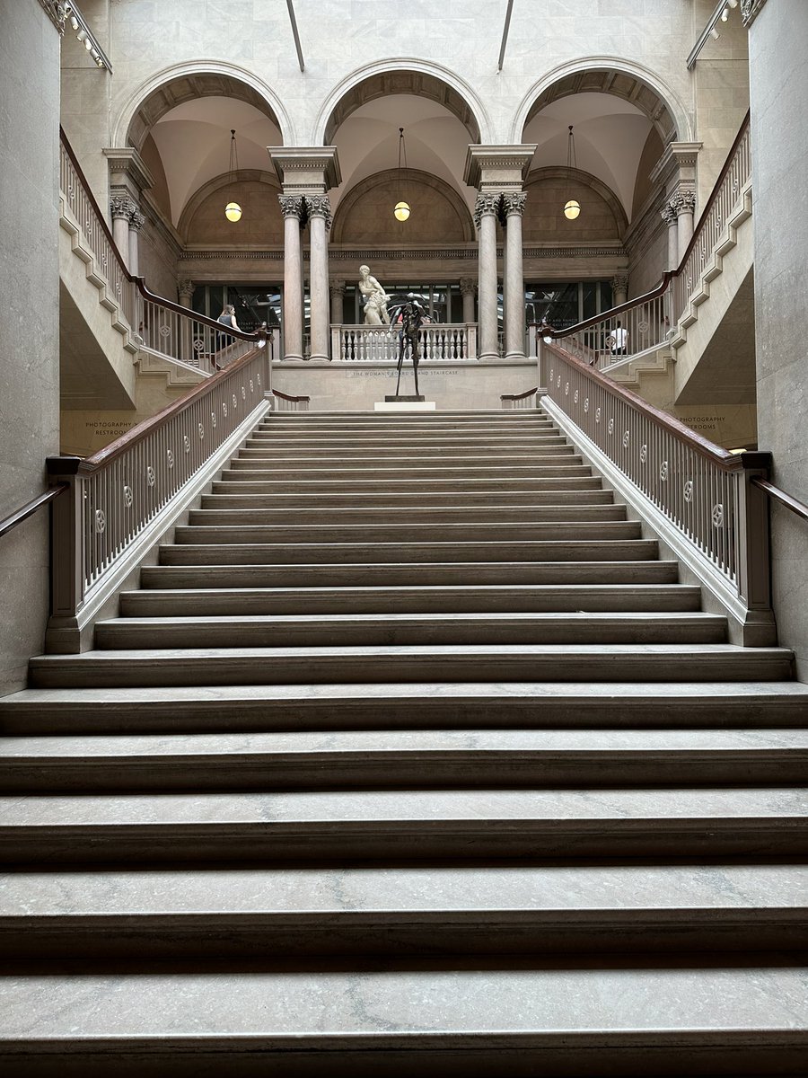 Taking some time off from #ASCO23 to visit the Art Institute of Chicago. 
I encourage everyone to hold on to their passions and keep investing in them! Especially nowadays when AAMC has removed “Hobbies & Interests” from ERAS application and #physicianburnout is a huge problem.