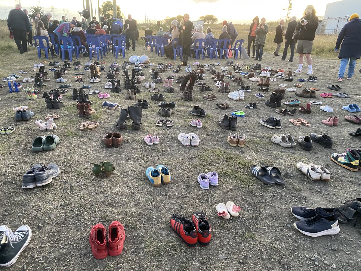 If a 95 year old minister among other religious leaders can be there to protest at 6 am at #worldenvironmentday and deliver the eulogy for 226 deaths/day due to coal we export from Newcastle we could all probably step up a bit #worldenvironmentday <a href="/RisingTideAus/">RisingTideAustralia</a> ⁦@RDNS_TAI⁩