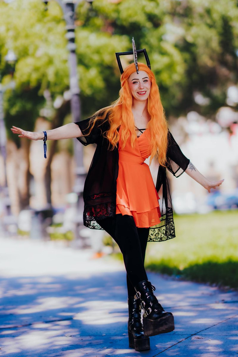 Sarah Jeanne 💜 tweet media