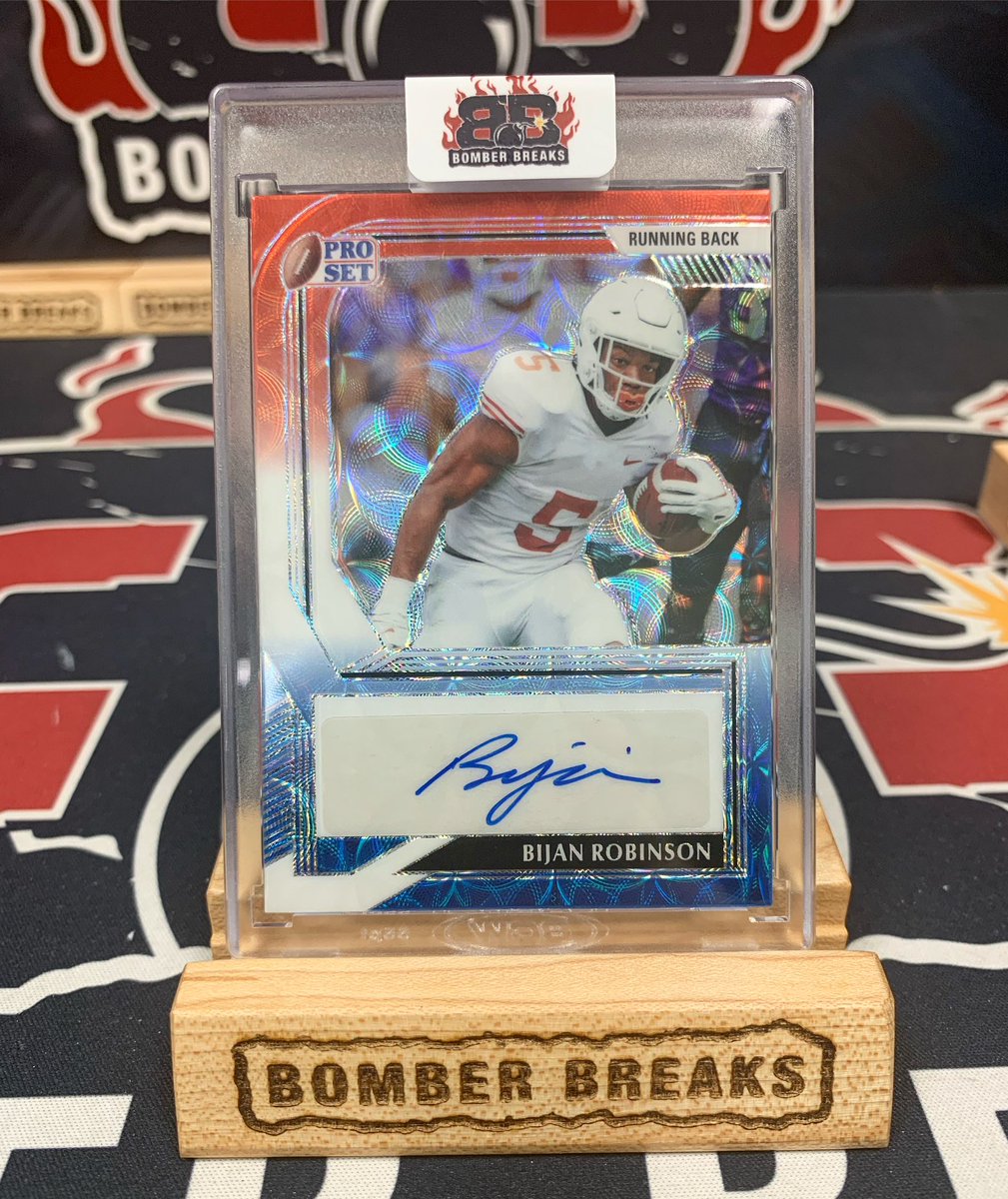Bijan Robinson 1/1 Metal Red White and Blue Auto pulled from our @leaftradingcards Pro Set Metal Football breaks!
🔥🔥 @Bijan5Robinson 
#footballcards #atlantafalcons #falcons #texaslonghorns #texas #groupbreaks #thehobby #casebreaks #boxbreaks #boom #oneofone